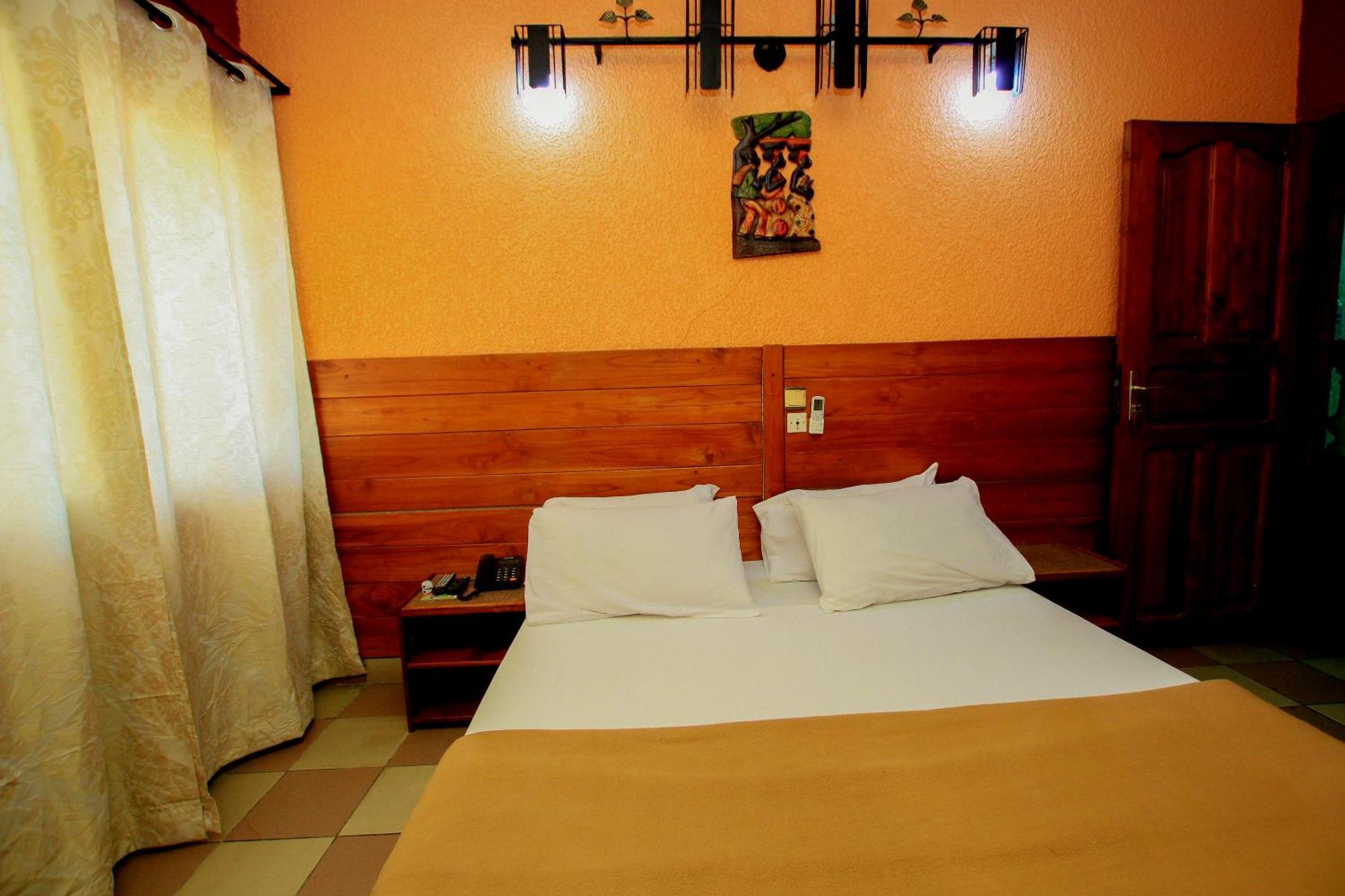 Hotel Le Prince Kotonu Zewnętrze zdjęcie