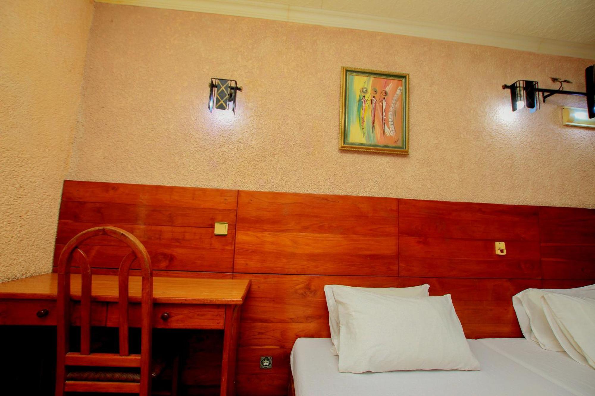 Hotel Le Prince Kotonu Zewnętrze zdjęcie